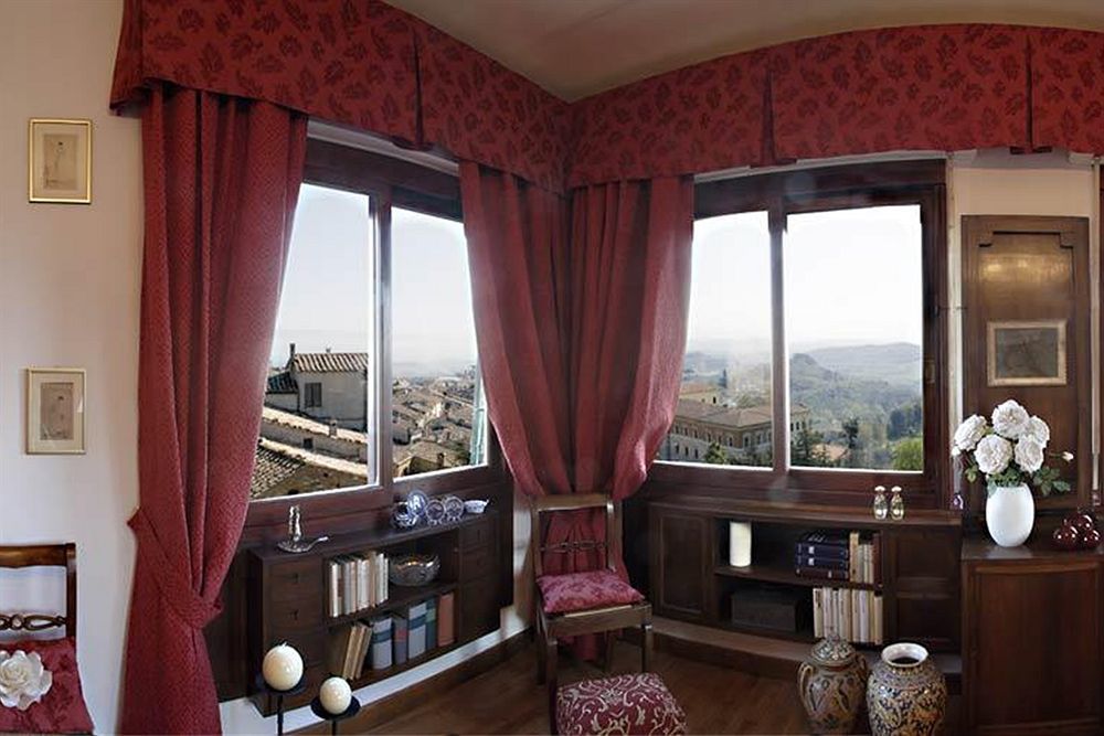 Bed and Breakfast Residenza Fabroni Montepulciano Stazione Exterior foto